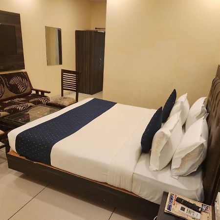 Hotel City Lite Delhi New Delhi Bagian luar foto