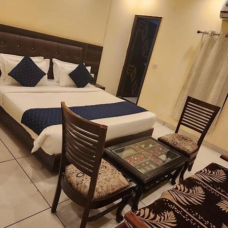 Hotel City Lite Delhi New Delhi Bagian luar foto