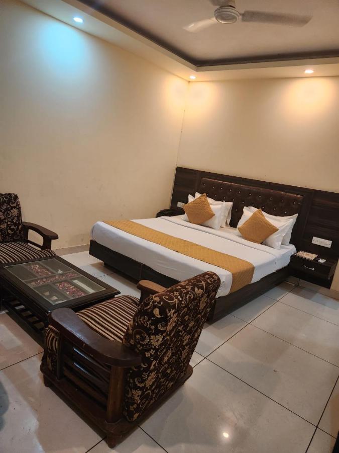 Hotel City Lite Delhi New Delhi Bagian luar foto