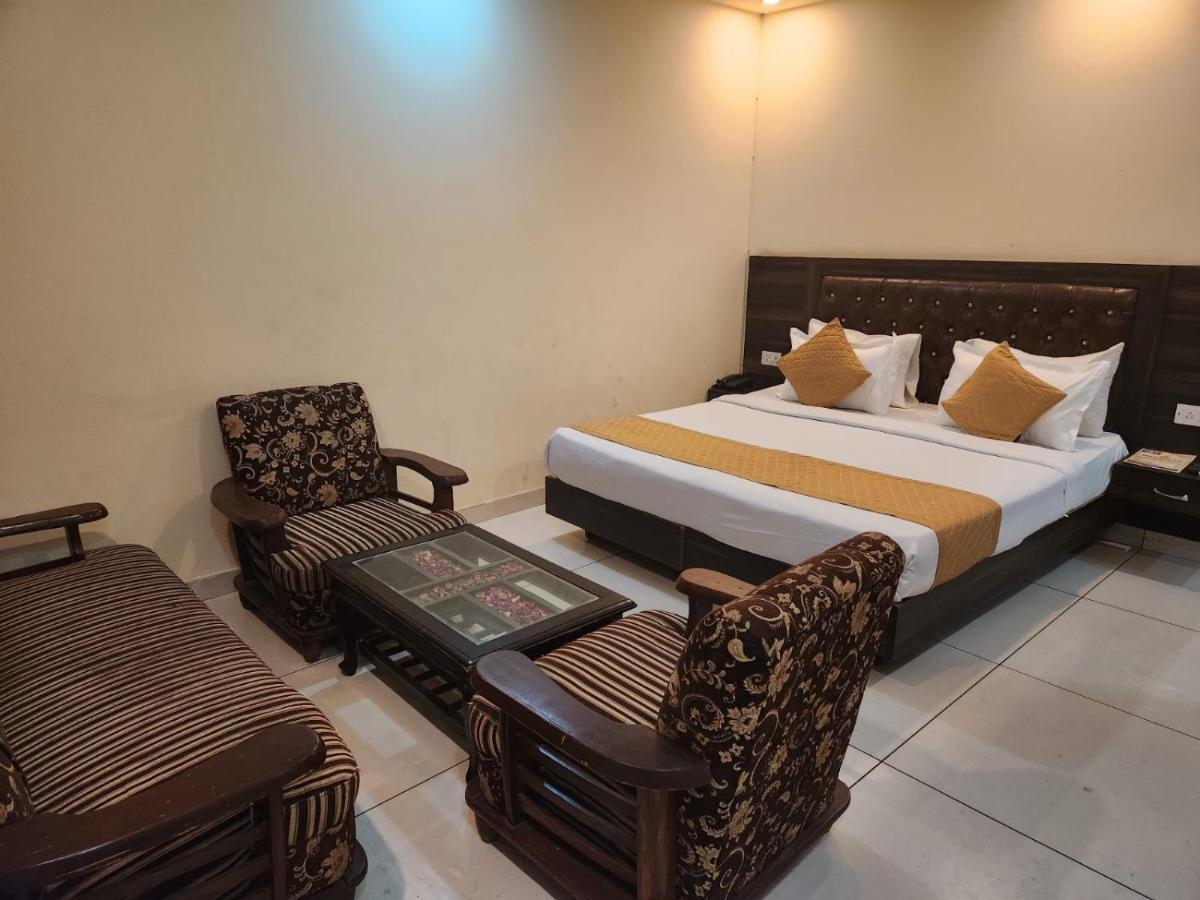 Hotel City Lite Delhi New Delhi Bagian luar foto