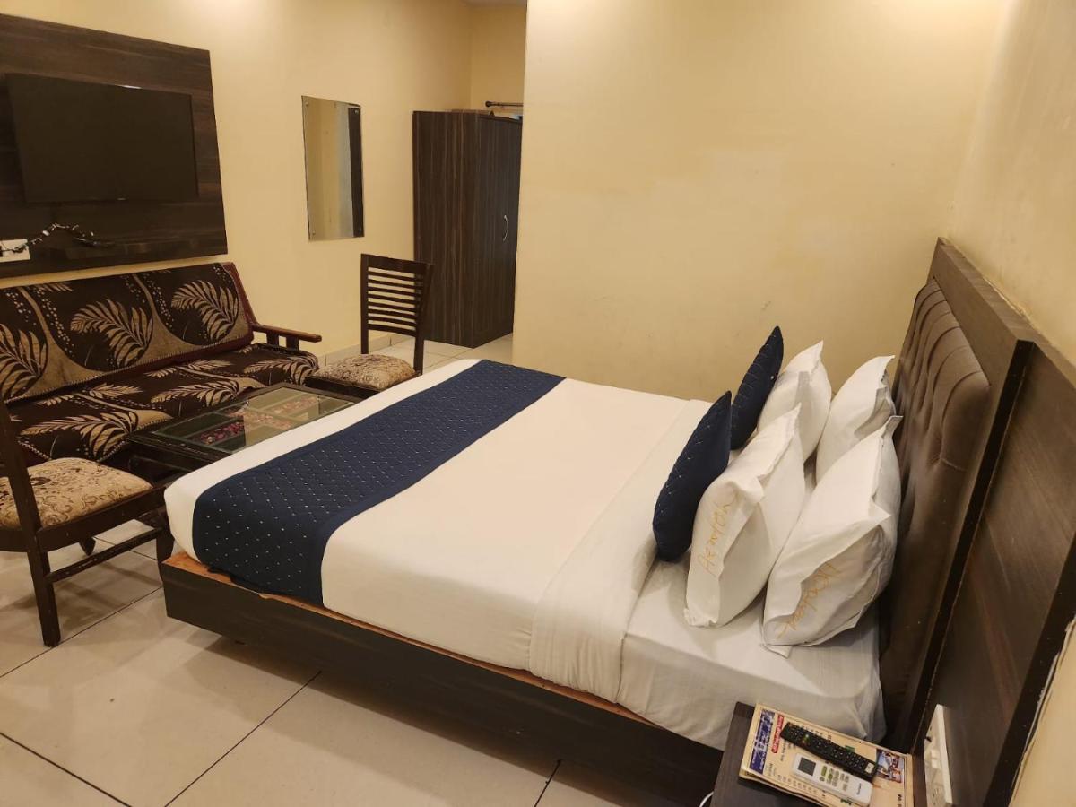 Hotel City Lite Delhi New Delhi Bagian luar foto
