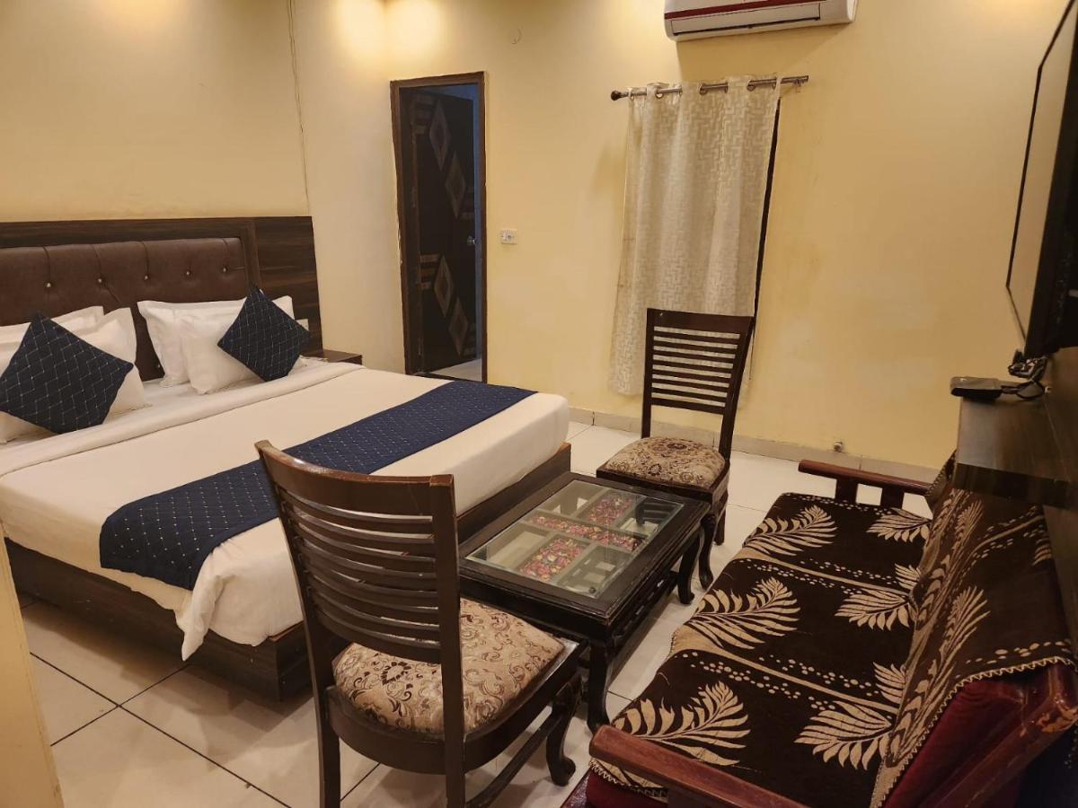 Hotel City Lite Delhi New Delhi Bagian luar foto